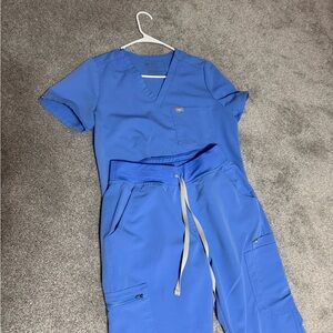 FIGS Ceil Blue Scrub Set